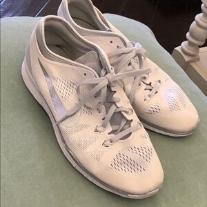 Nike White Mesh Running Shoes